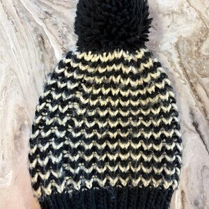 Black and White Knit Pom-Pom Beanie